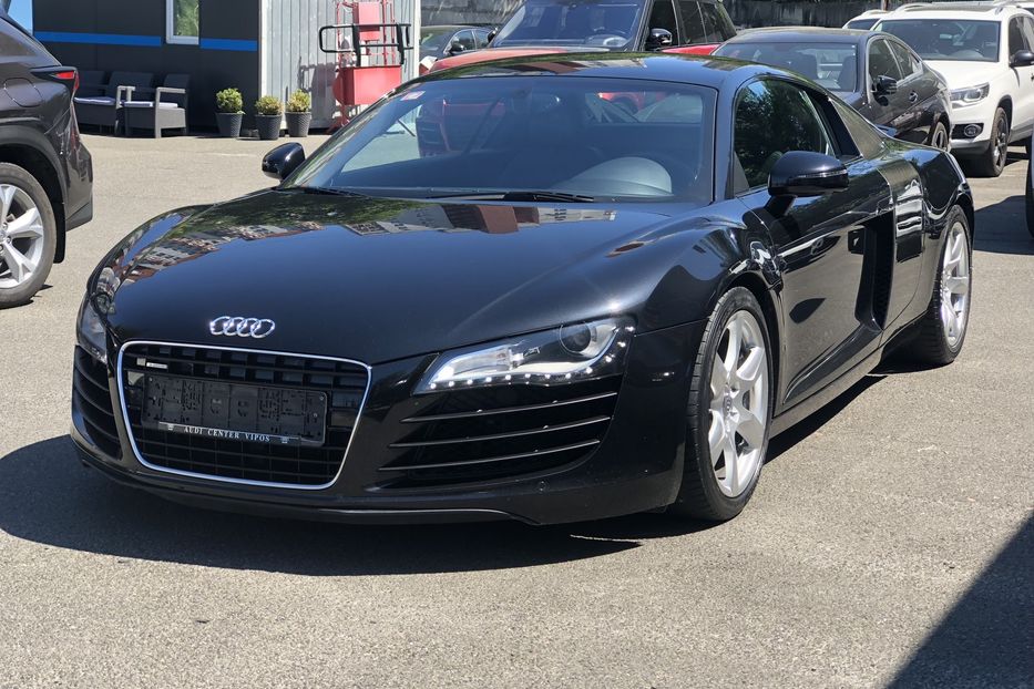 Продам Audi R8 QUATTRO 2007 года в Киеве