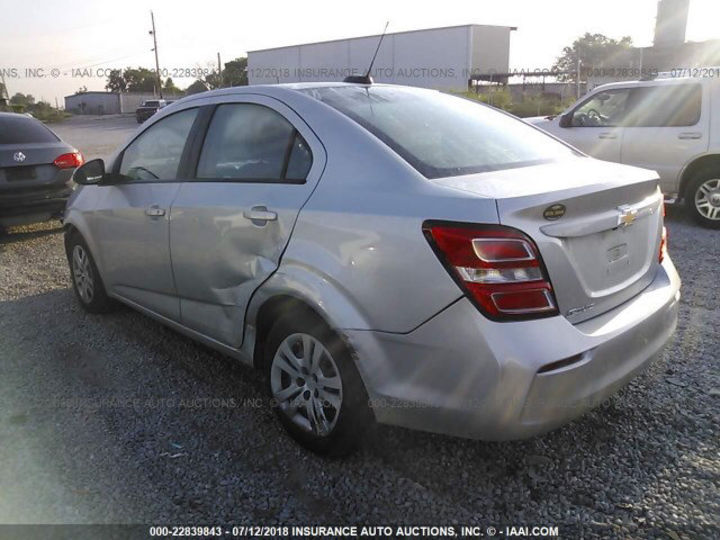 Продам Chevrolet Aveo Sonic 1.8 automat 2018 года в Львове