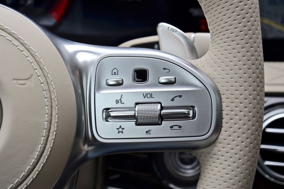 Продам Mercedes-Benz S-Class  S 63 AMG 2018 года в Киеве