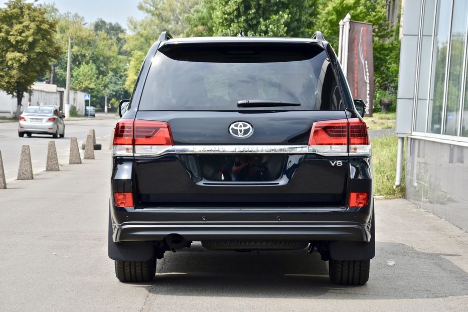 Продам Toyota Land Cruiser 200 LIMITED EXCALIBUR 2018 года в Киеве