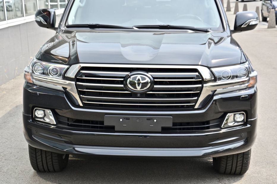 Продам Toyota Land Cruiser 200 LIMITED EXCALIBUR 2018 года в Киеве