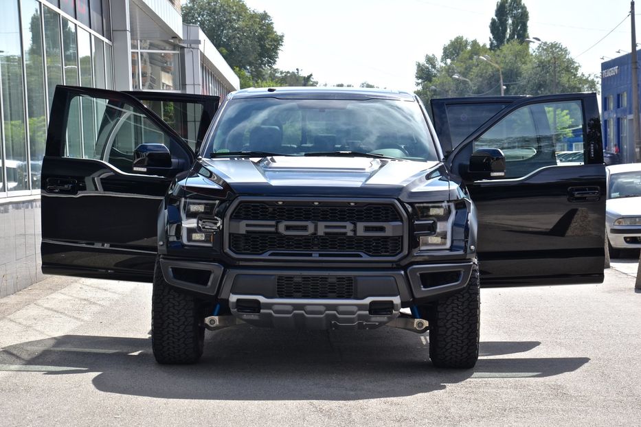 Продам Ford Ford  Raptor 2018 года в Киеве
