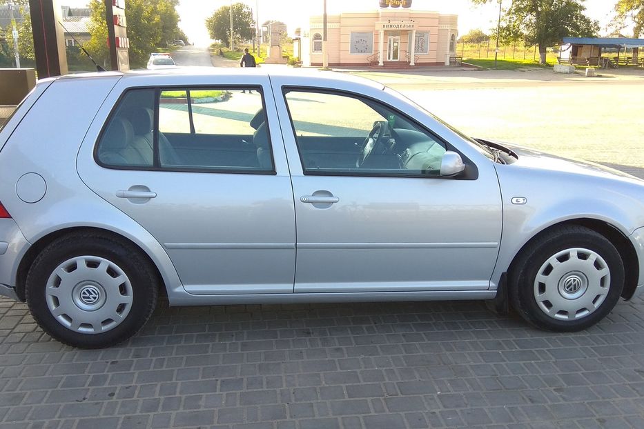 Продам Volkswagen Golf  VI Econom 1999 года в Одессе