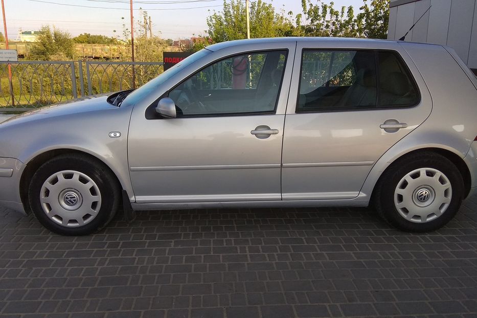 Продам Volkswagen Golf  VI Econom 1999 года в Одессе