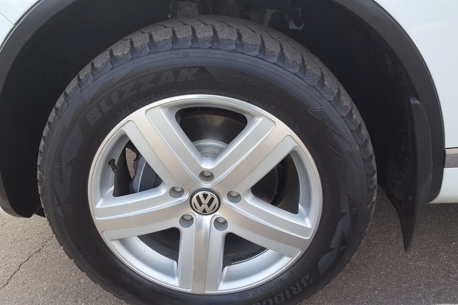 Продам Volkswagen Touareg 2012 года в г. Кривой Рог, Днепропетровская область