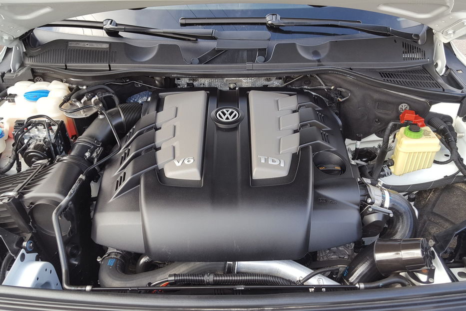 Продам Volkswagen Touareg 2012 года в г. Кривой Рог, Днепропетровская область