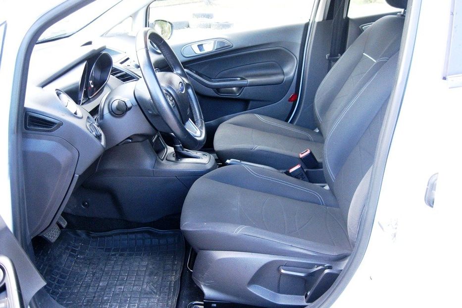 Продам Ford Fiesta EcoBoost 2013 года в Киеве