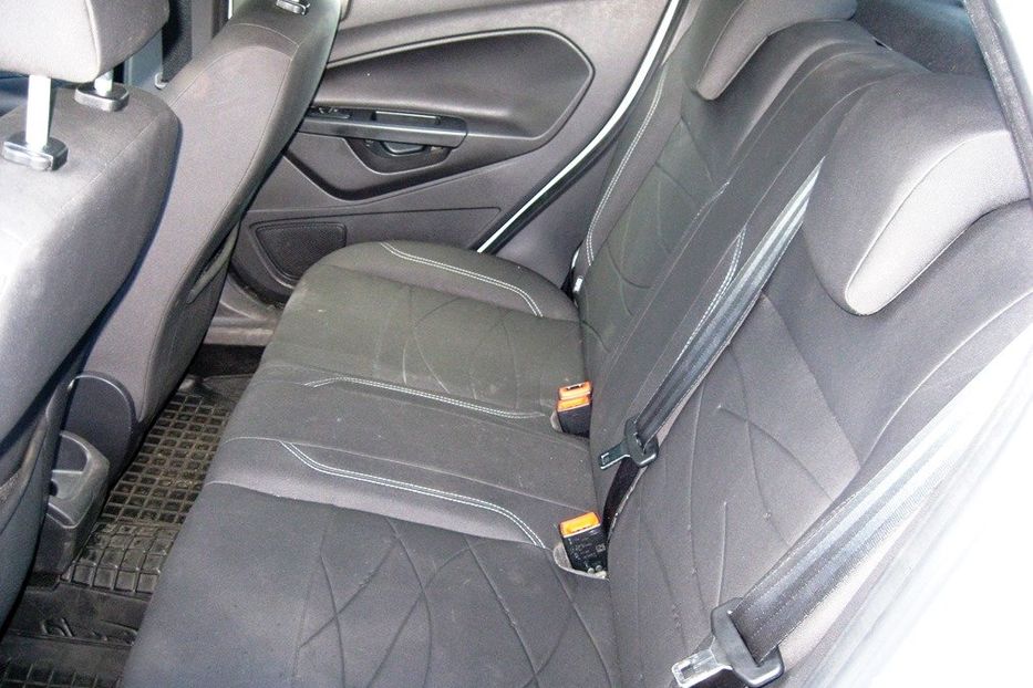 Продам Ford Fiesta EcoBoost 2013 года в Киеве