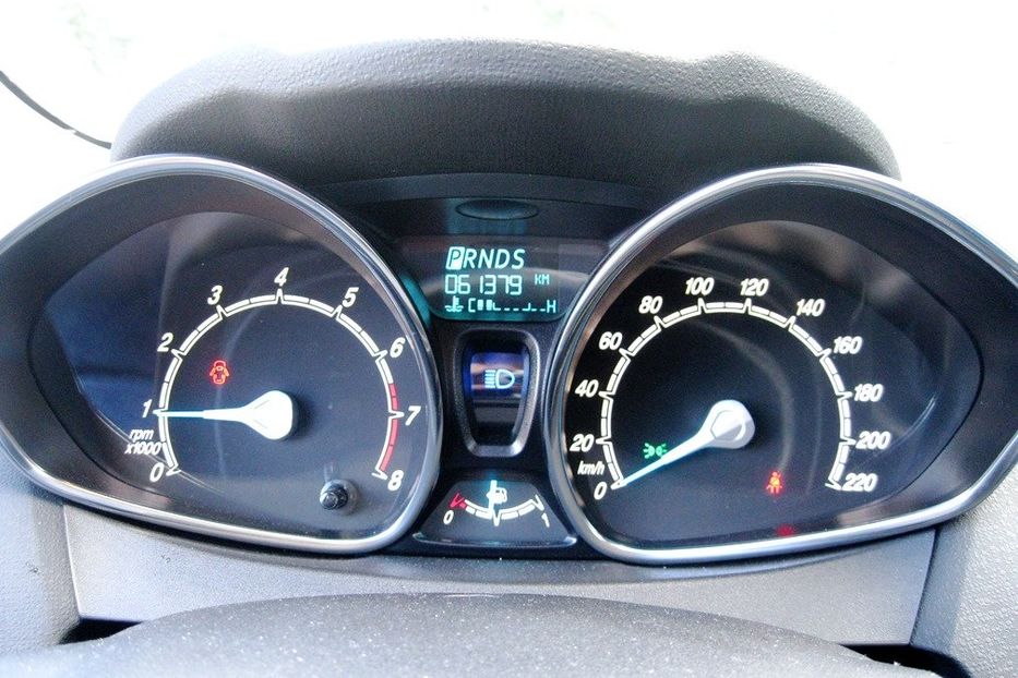 Продам Ford Fiesta EcoBoost 2013 года в Киеве