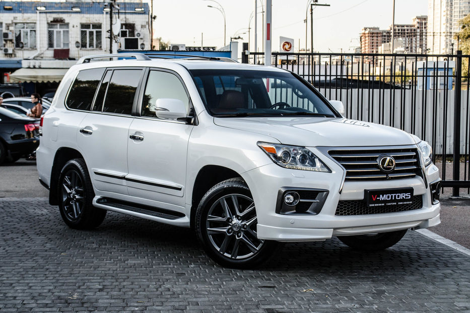 Продам Lexus LX 570 F-Sport 2014 года в Киеве