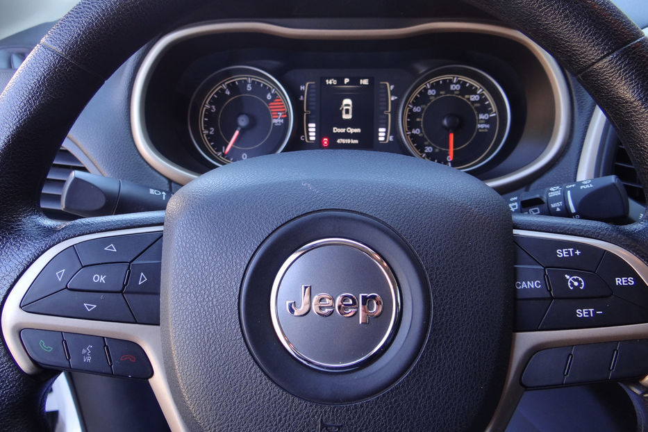 Продам Jeep Cherokee 2016 года в Одессе