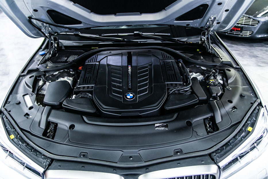 Продам BMW 760 M Li Xdrive 2017 года в Одессе