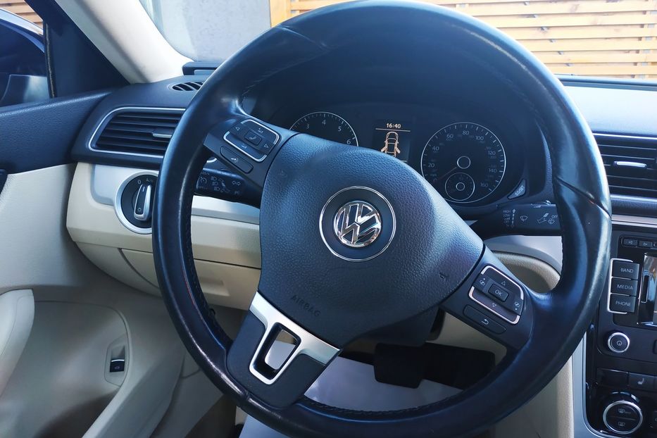 Продам Volkswagen Passat B7 2011 года в Одессе