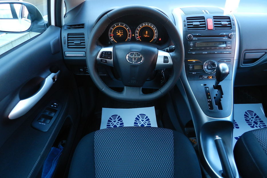 Продам Toyota Auris 2011 года в Одессе