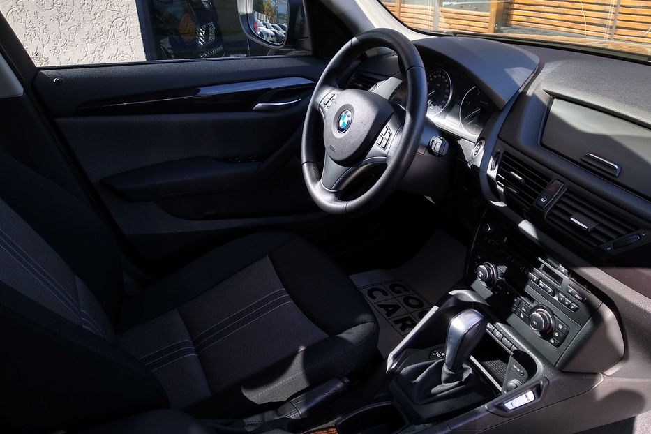 Продам BMW X1 2012 года в Одессе