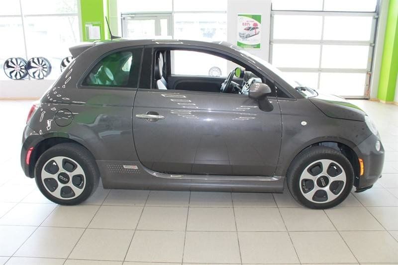 Продам Fiat 500 e 2016 года в Киеве