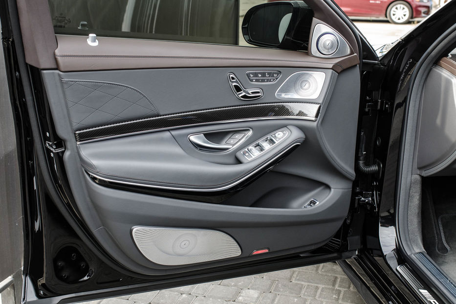 Продам Mercedes-Benz S-Class 63AMG 4Matic+ 2018 года в Киеве
