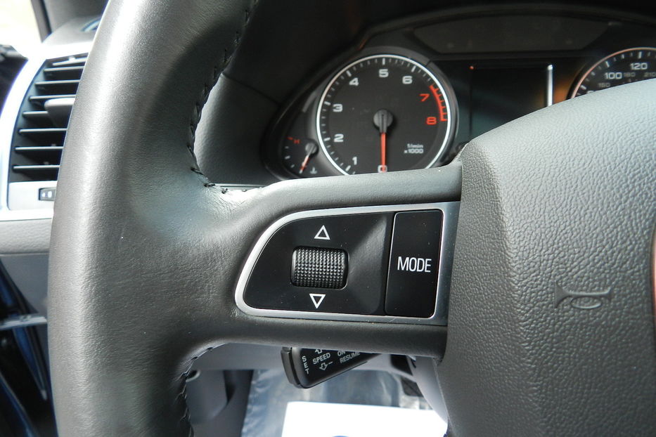 Продам Audi Q5 2012 года в Одессе
