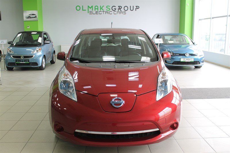 Продам Nissan Leaf S  24kWt 2013 года в Киеве