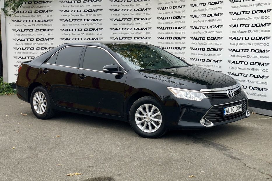 Продам Toyota Camry 2.5  2015 года в Киеве