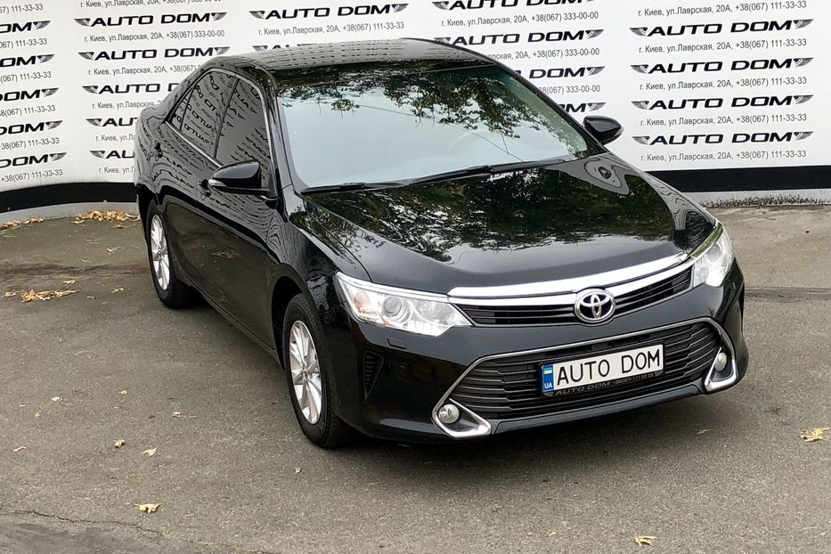 Продам Toyota Camry 2.5  2015 года в Киеве