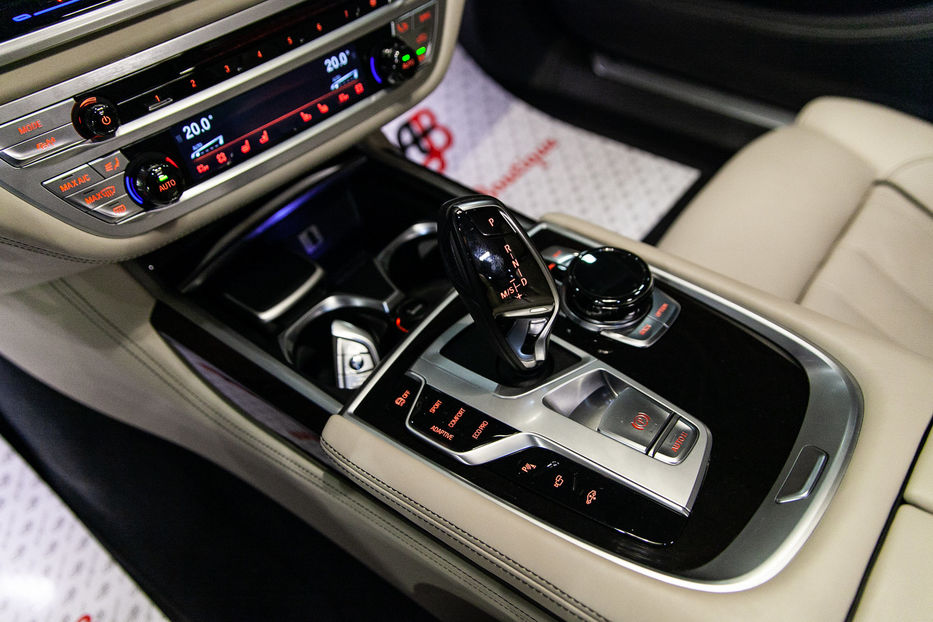 Продам BMW 750 Li Xdrive 2016 года в Одессе