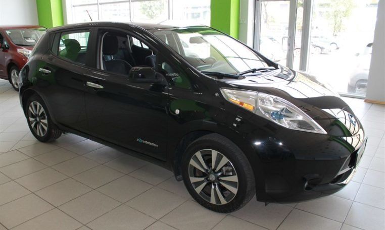 Продам Nissan Leaf SV+ , 24kWt 2015 года в Киеве