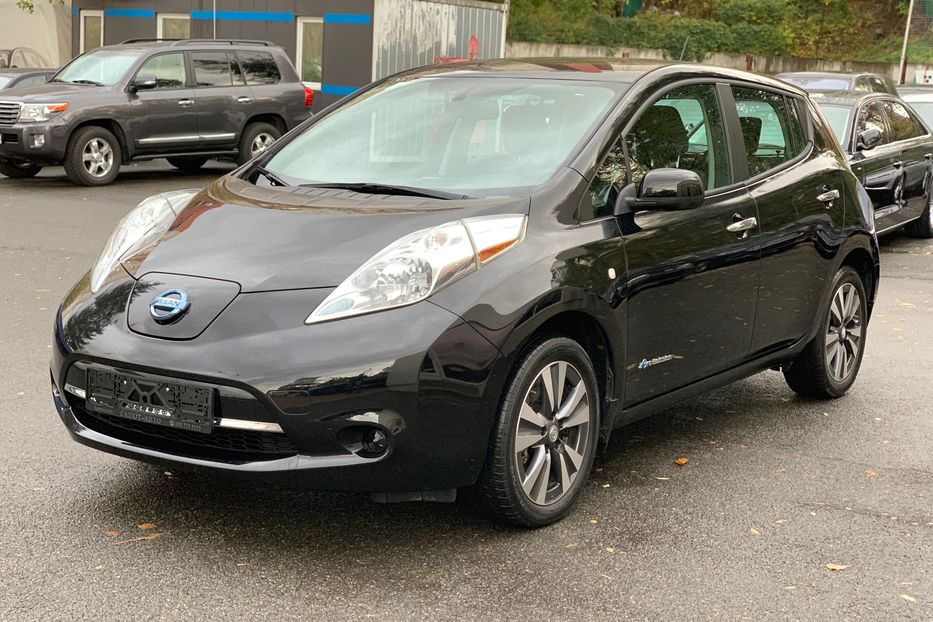 Продам Nissan Leaf SV 2014 года в Киеве