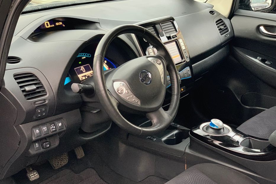 Продам Nissan Leaf SV 2014 года в Киеве