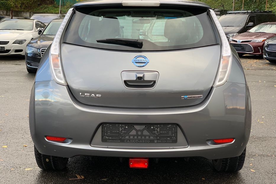 Продам Nissan Leaf S 2014 года в Киеве