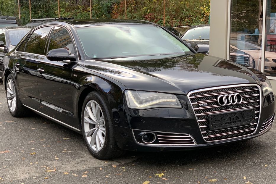 Продам Audi A8 W12 6.3 2012 года в Киеве