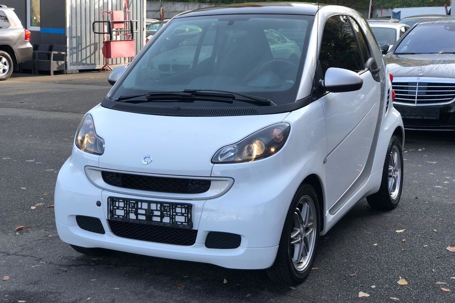 Продам Smart Fortwo Brabus MicroHybrid 2012 года в Киеве