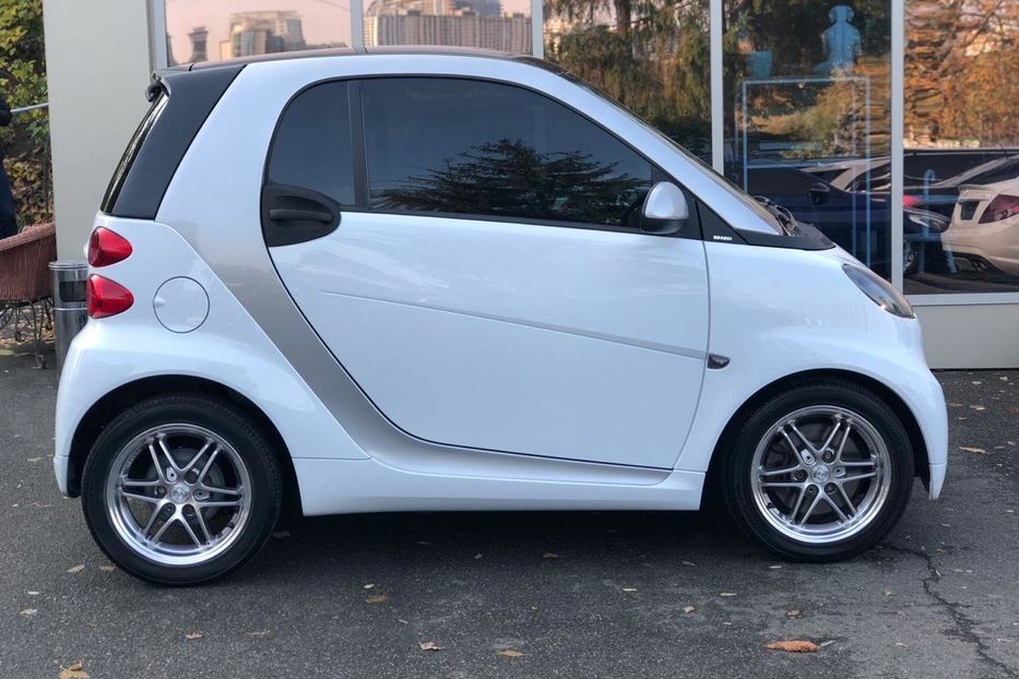 Продам Smart Fortwo Brabus MicroHybrid 2012 года в Киеве