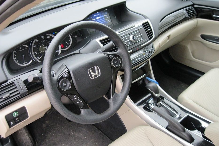 Продам Honda Accord 2016 года в Киеве