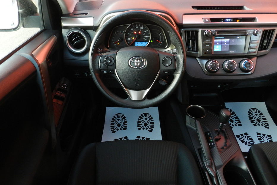 Продам Toyota Rav 4 2015 года в Одессе