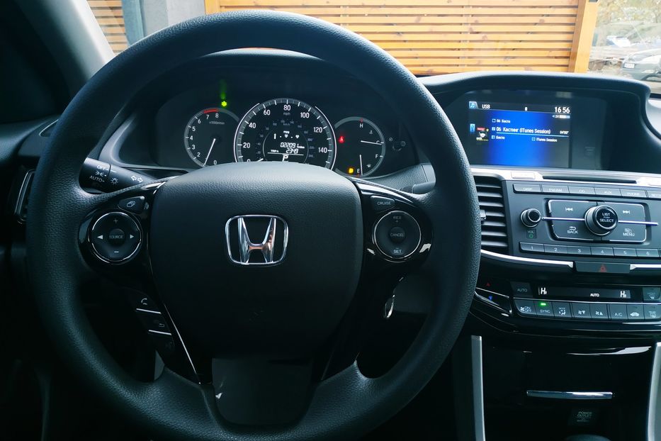 Продам Honda Accord 2017 года в Одессе