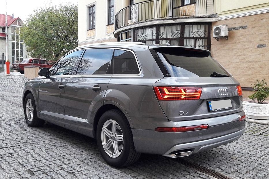 Продам Audi Q7 3.0 TDI 2015 года в Киеве