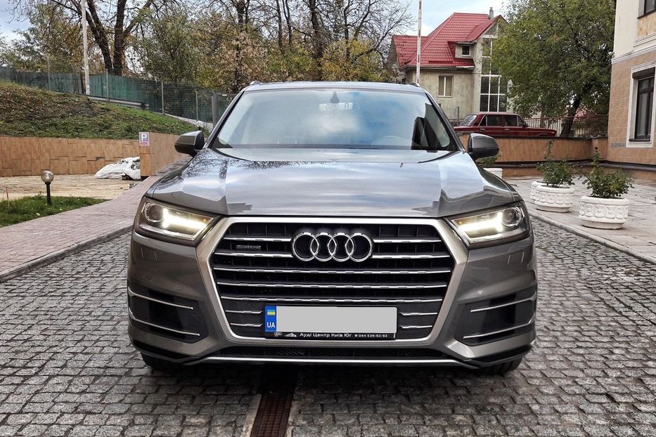 Продам Audi Q7 3.0 TDI 2015 года в Киеве