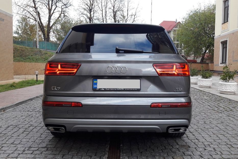 Продам Audi Q7 3.0 TDI 2015 года в Киеве