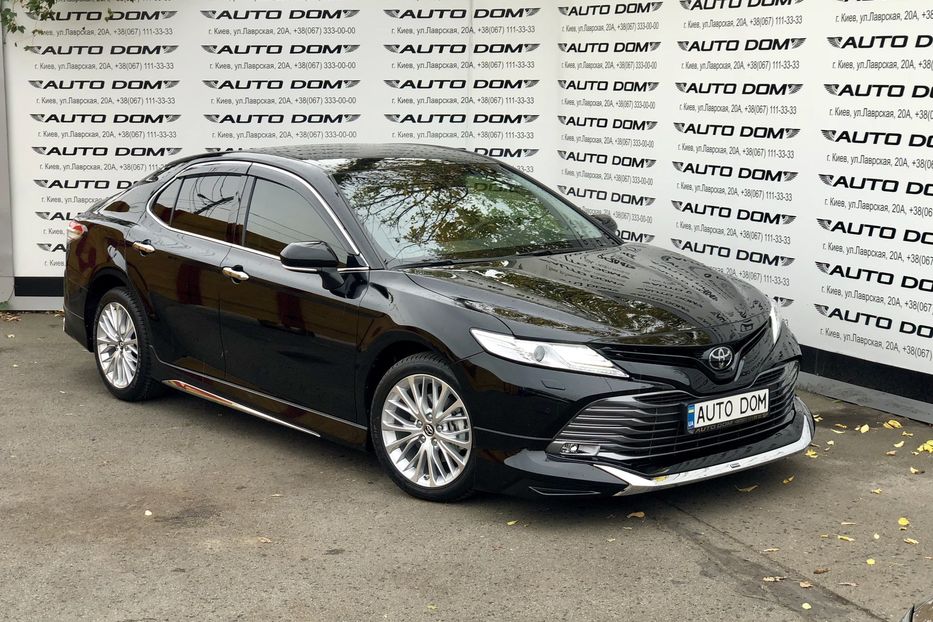 Продам Toyota Camry PREMIUM MODELLISTA 2018 года в Киеве