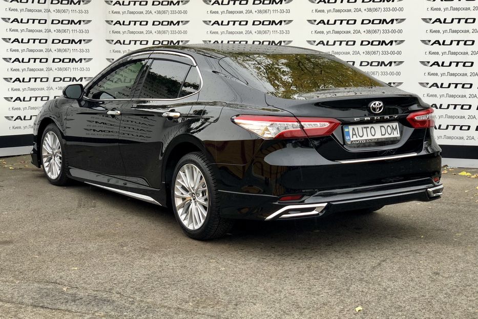 Продам Toyota Camry PREMIUM MODELLISTA 2018 года в Киеве