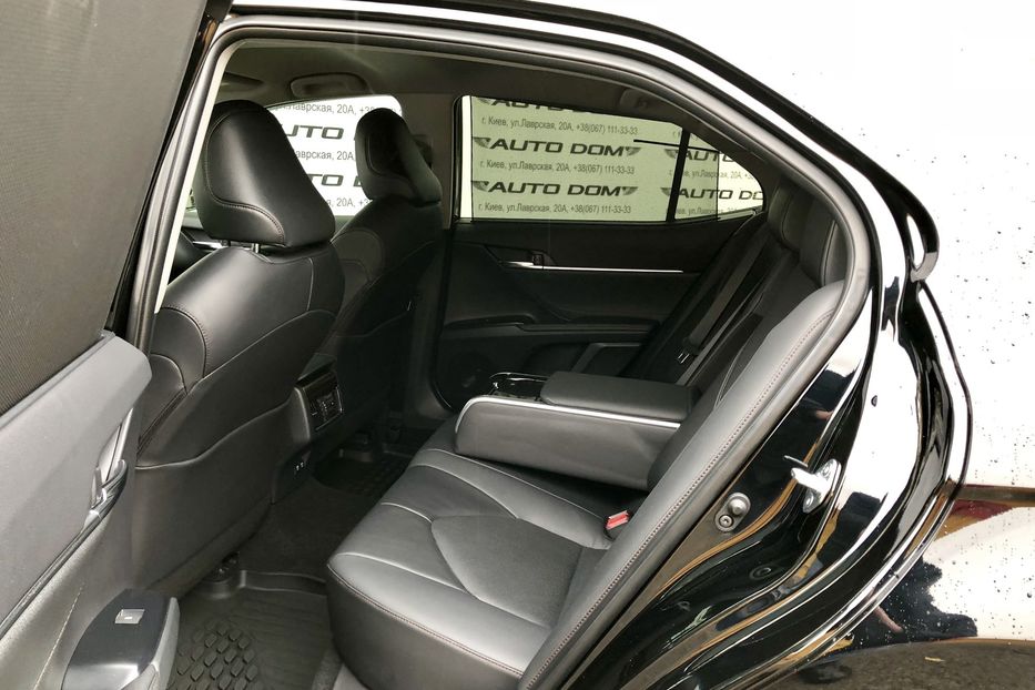 Продам Toyota Camry PREMIUM MODELLISTA 2018 года в Киеве