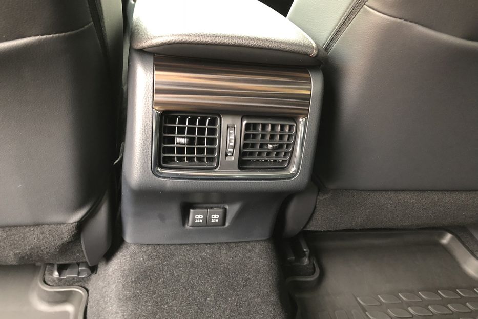 Продам Toyota Camry PREMIUM MODELLISTA 2018 года в Киеве