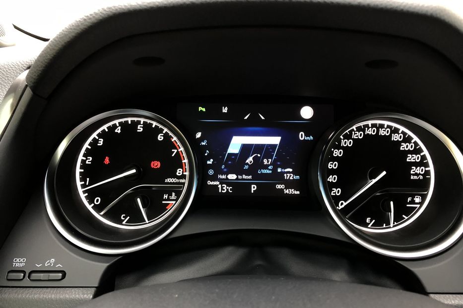 Продам Toyota Camry PREMIUM MODELLISTA 2018 года в Киеве
