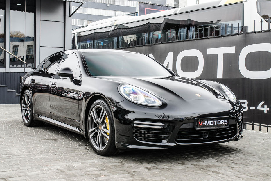 Продам Porsche Panamera Turbo 2014 года в Киеве