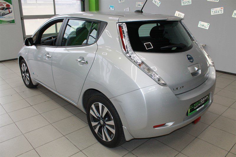 Продам Nissan Leaf SV+, 24kWt 2015 года в Киеве