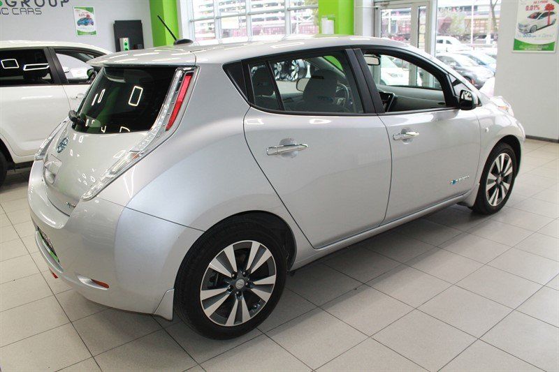 Продам Nissan Leaf SV+, 24kWt 2015 года в Киеве