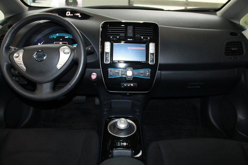 Продам Nissan Leaf SV+, 24kWt 2015 года в Киеве