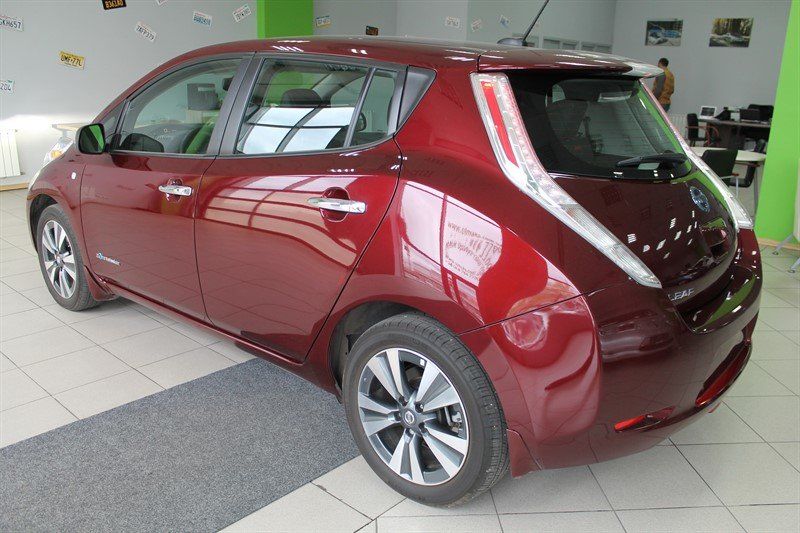 Продам Nissan Leaf SL+ Premium, 30 kWt 2016 года в Киеве