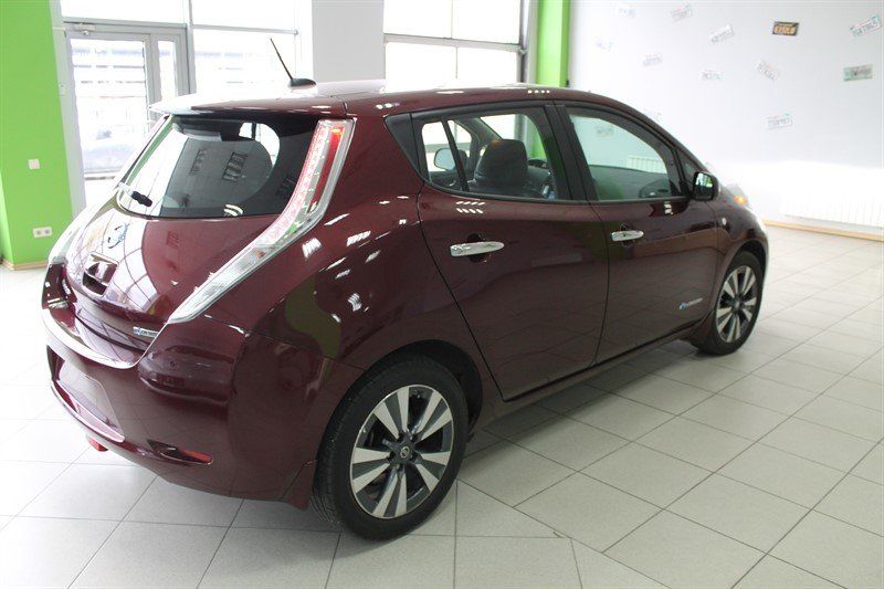 Продам Nissan Leaf SL+ Premium, 30 kWt 2016 года в Киеве